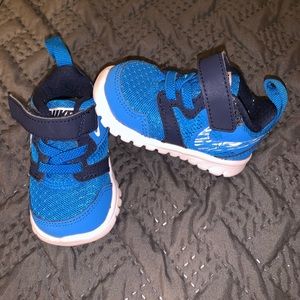 2c Infant Nike shoes